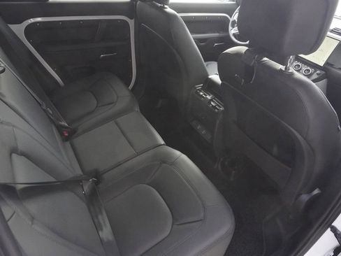 New 2026 Land Rover Defender 110 X-Dynamic SE image 26