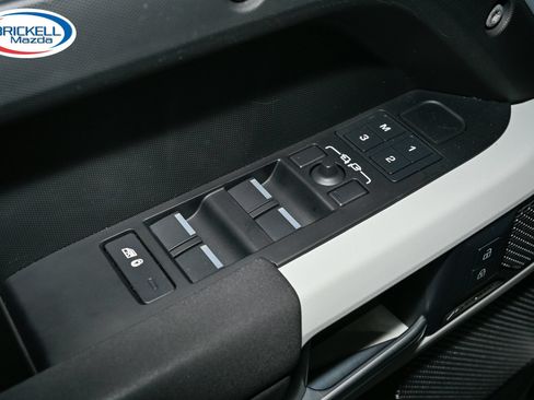 Used 2023 Land Rover Defender 110 S AWD/4WD image 26
