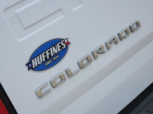 Used 2022 Chevrolet Colorado LT w/ Fleet Safety Package RWD image 12