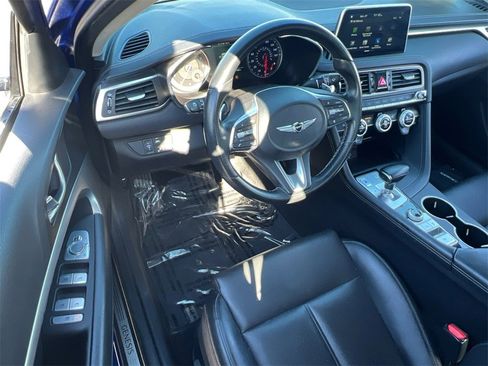 Used 2021 Genesis G70 2.0T image 7