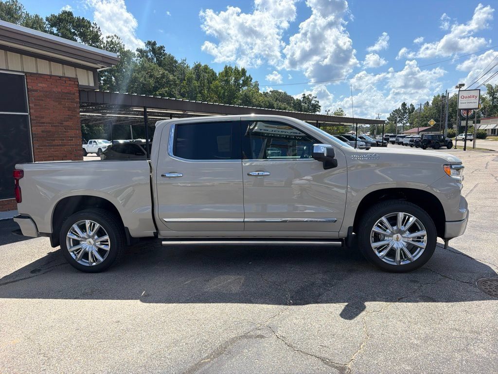 New 2026 Chevrolet Silverado 1500 High Country AWD/4WD image 4