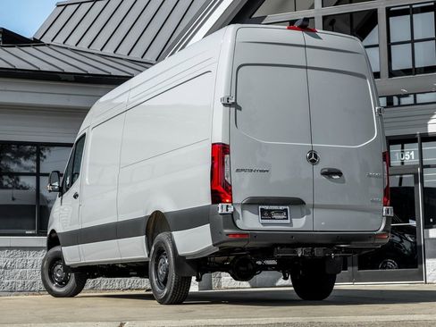 New 2025 Mercedes-Benz Sprinter 2500 image 2