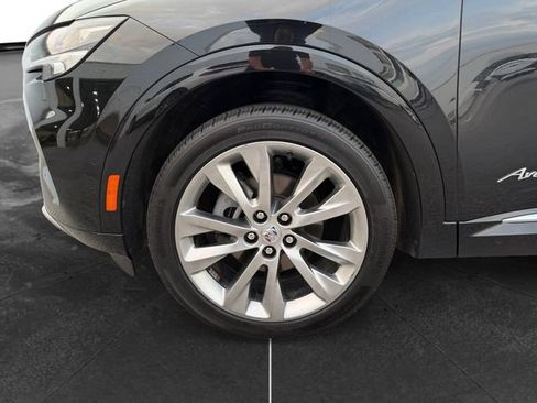 Used 2023 Buick Envision Avenir AWD/4WD image 9
