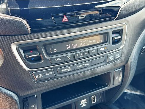 Used 2023 Honda Passport TrailSport image 16