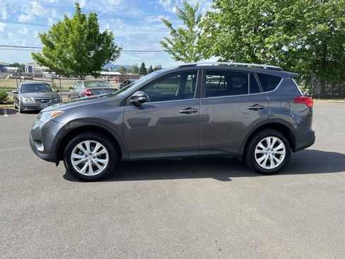 Used 2013 Toyota RAV4 Limited FWD image 2