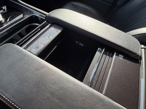 Used 2024 Jeep Wagoneer 4WD w/ Premium Group I image 30