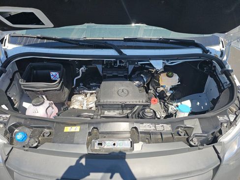 New 2024 Mercedes-Benz Sprinter 144 Cargo image 10