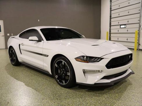 Used 2020 Ford Mustang GT Premium w/ Equipment Group 401A image 1