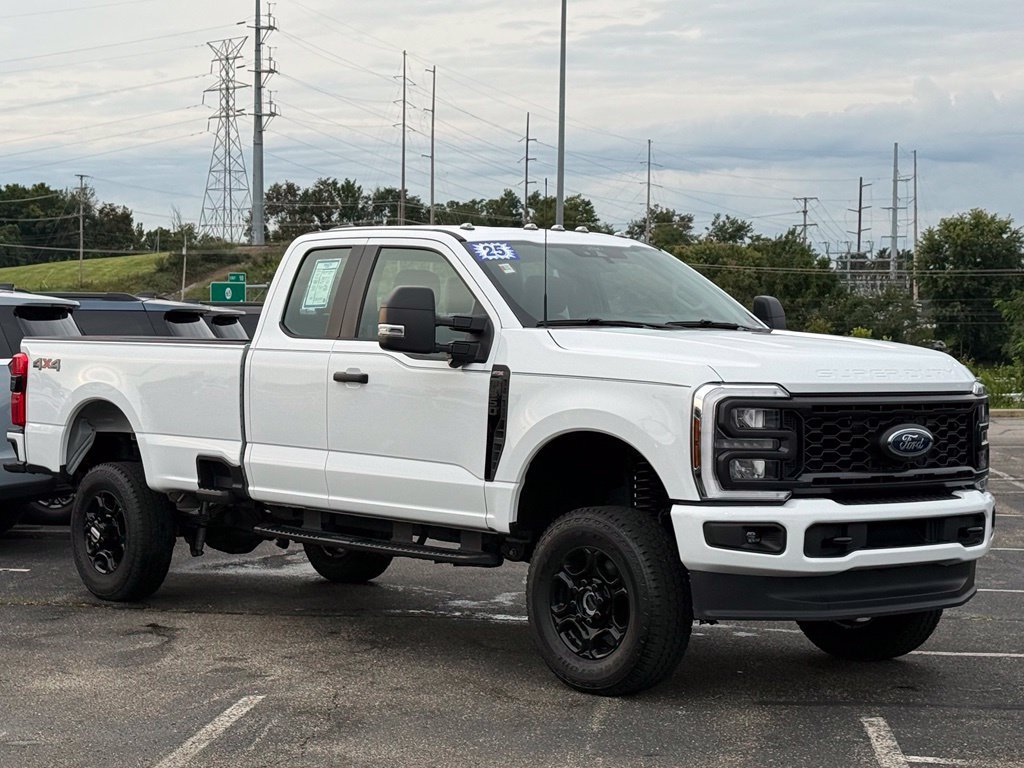 Used 2025 Ford F350 XL w/ STX Appearance Package AWD/4WD image 29