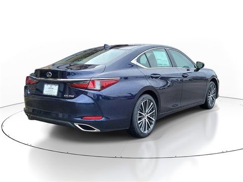 New 2025 Lexus ES 350 w/ Premium Package image 4