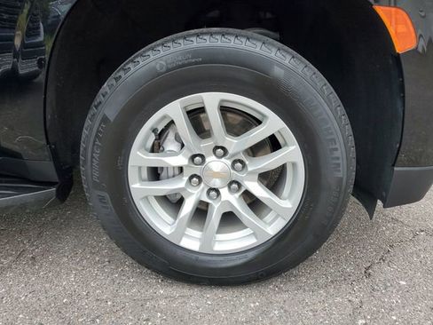 Used 2024 Chevrolet Tahoe LT RWD image 5
