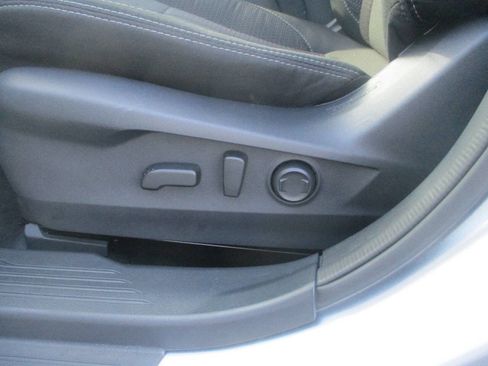Used 2025 Subaru Outback Premium AWD/4WD image 21