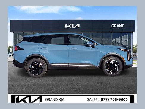 New 2026 Kia Sportage S image 1