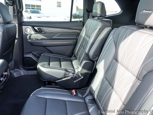 New 2026 Buick Enclave Avenir w/ Super Cruise Package image 13