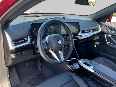 Used 2026 BMW X2 xDrive28i AWD/4WD image 16