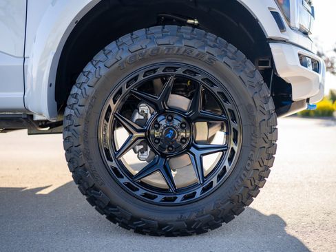 Used 2025 Ford F150 Raptor w/ Equipment Group 803A Raptor R AWD/4WD image 20