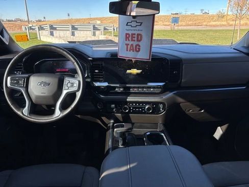 Used 2024 Chevrolet Silverado 1500 LT Trail Boss w/ LT Trail Boss Premium Package image 12