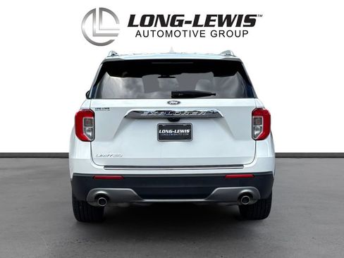 Certified 2022 Ford Explorer Limited w/ Limited Technology Package RWD image 5