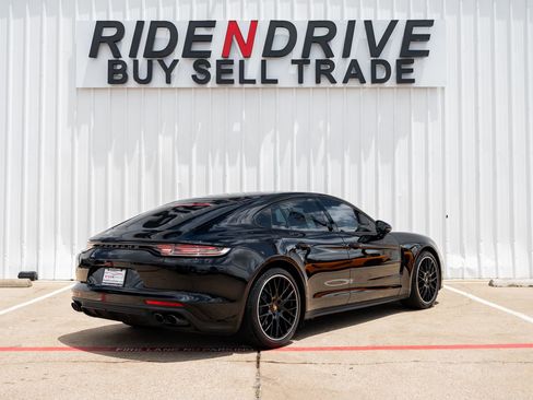 Used 2023 Porsche Panamera 4 Platinum Edition AWD/4WD image 6