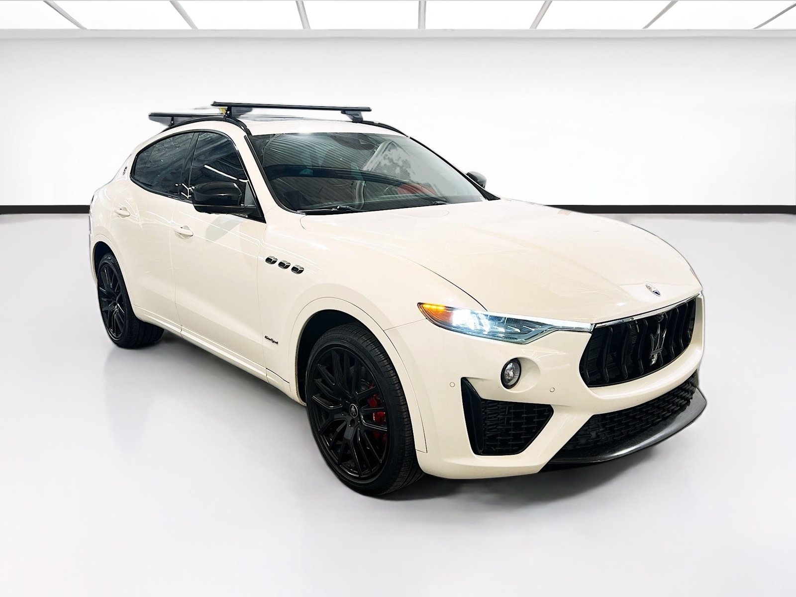 Used 2020 Maserati Levante S GranSport AWD/4WD image 3