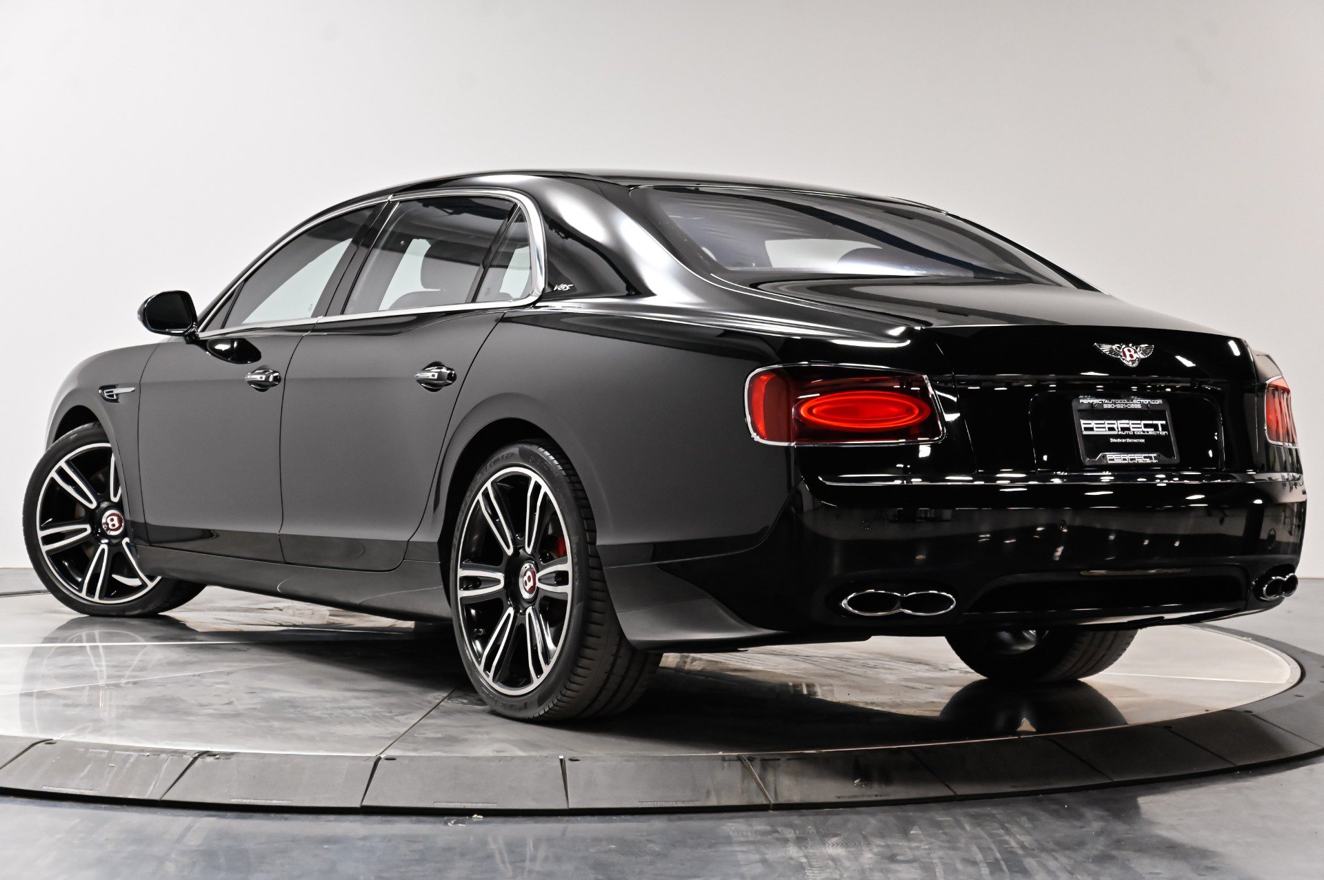 Used 2017 Bentley Flying Spur S V8 AWD/4WD image 39