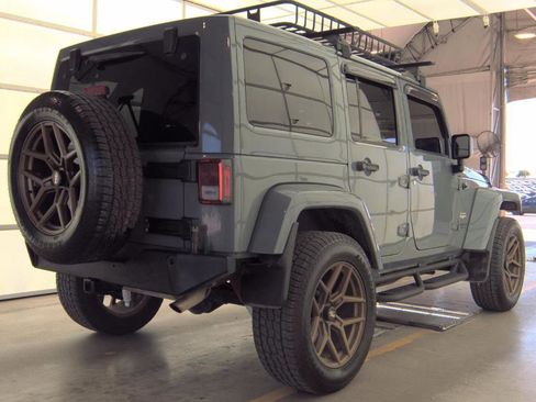 Used 2015 Jeep Wrangler Unlimited Sahara w/ Connectivity Group image 5