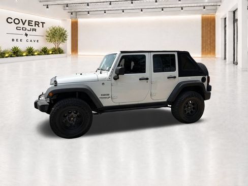 Used 2017 Jeep Wrangler Unlimited Sport w/ Quick Order Package 24S AWD/4WD image 5
