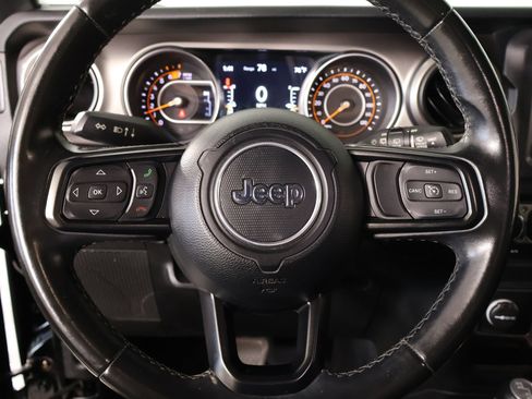 Used 2020 Jeep Wrangler Sport AWD/4WD image 3