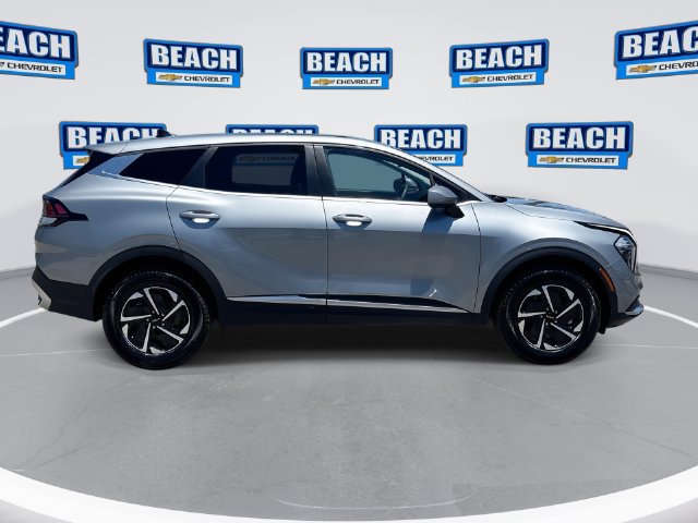 Used 2023 Kia Sportage LX AWD/4WD image 9