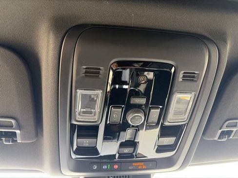 New 2026 GMC Yukon Elevation w/ Elevation Premium Package AWD/4WD image 31