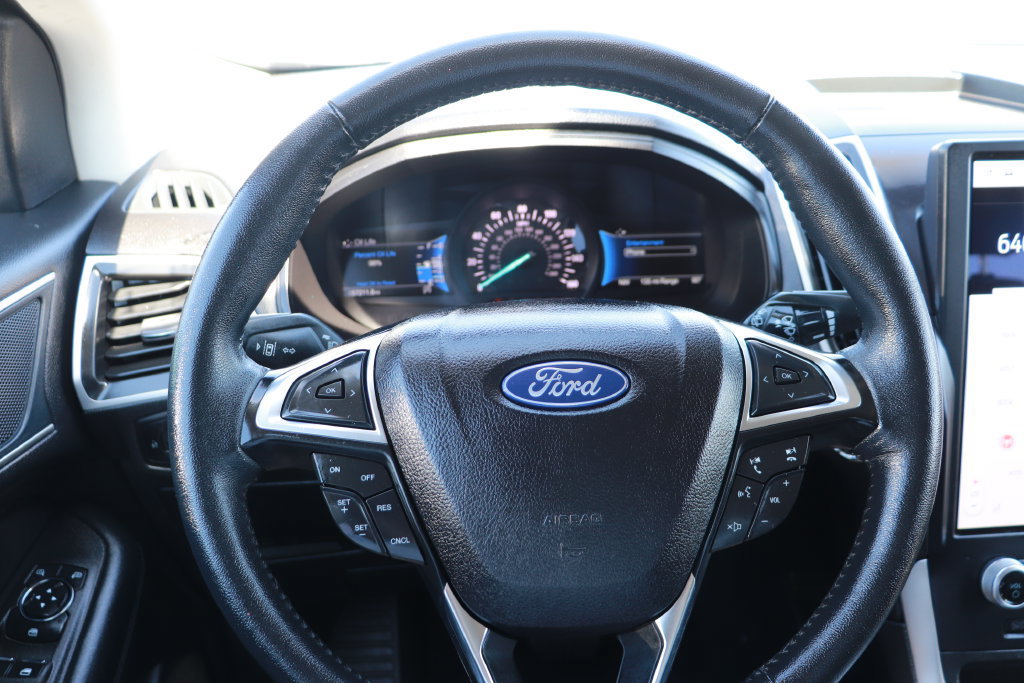 Used 2024 Ford Edge SEL AWD/4WD image 19