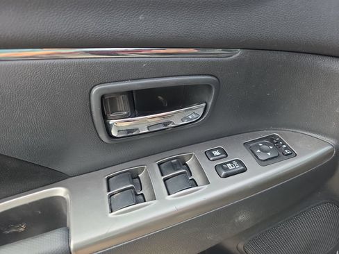 Used 2020 Mitsubishi Outlander Sport SE AWD/4WD image 14