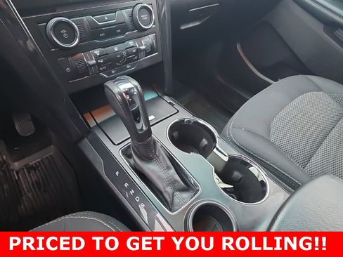 Used 2017 Ford Explorer XLT w/ Equipment Group 201A image 20