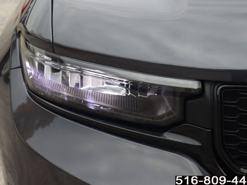 Used 2024 Jeep Grand Cherokee Limited w/ Black Appearance Package image 41