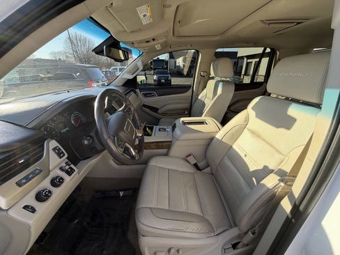 Used 2017 GMC Yukon Denali w/ Open Road Package image 7