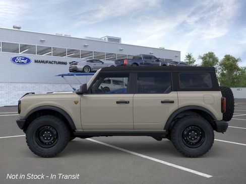 New 2026 Ford Bronco Badlands AWD/4WD image 3
