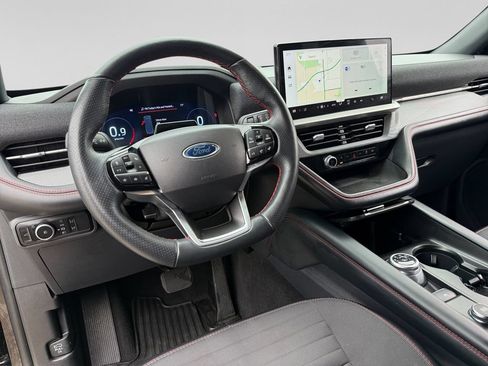 Used 2025 Ford Explorer ST-Line AWD/4WD image 17
