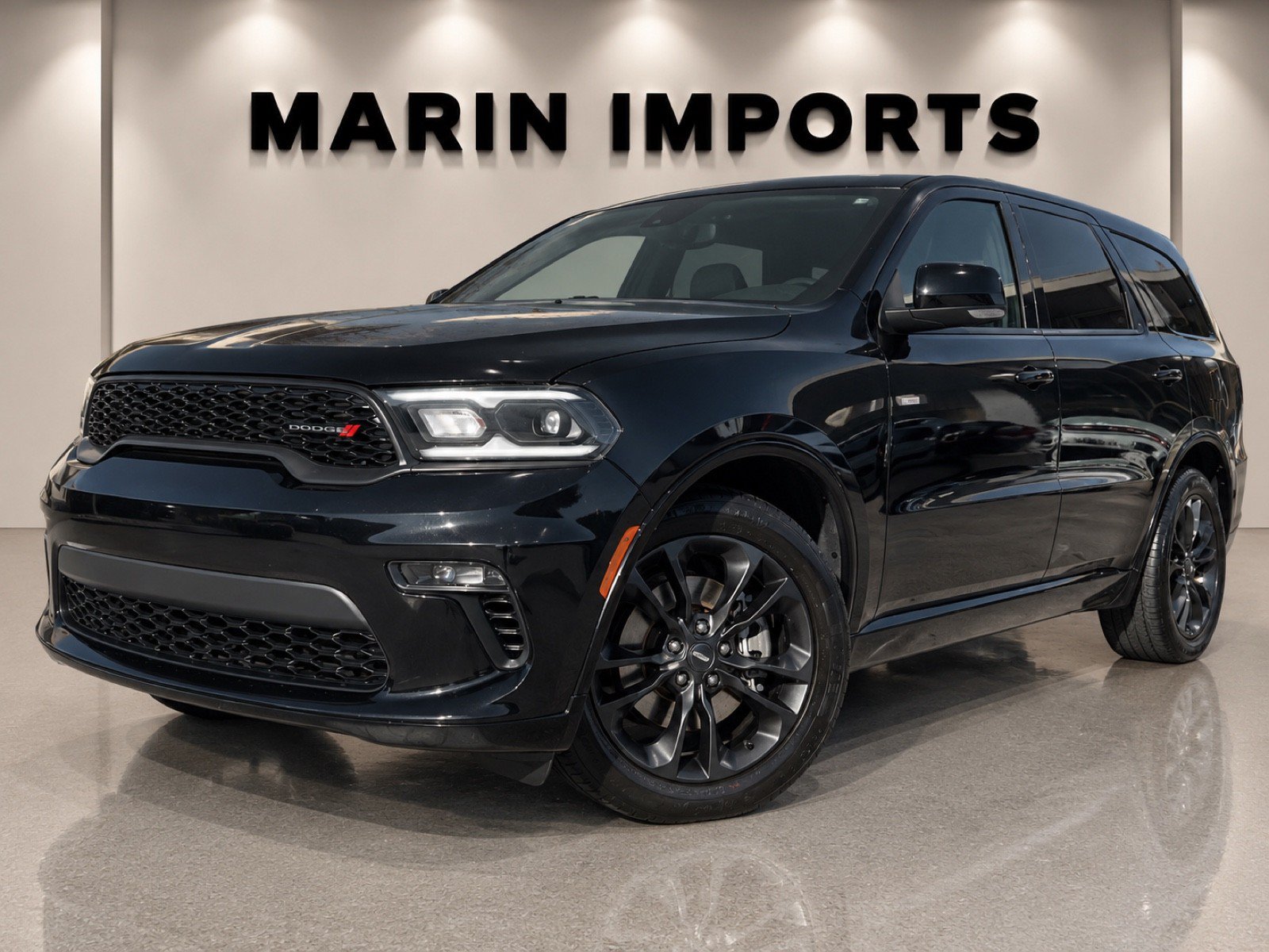 Used 2021 Dodge Durango GT w/ Blacktop Package RWD image 1