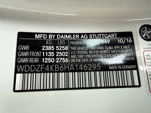 Used 2017 Mercedes-Benz E 300 4MATIC image 52
