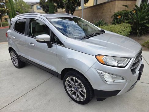 Used 2019 Ford EcoSport Titanium AWD/4WD image 6