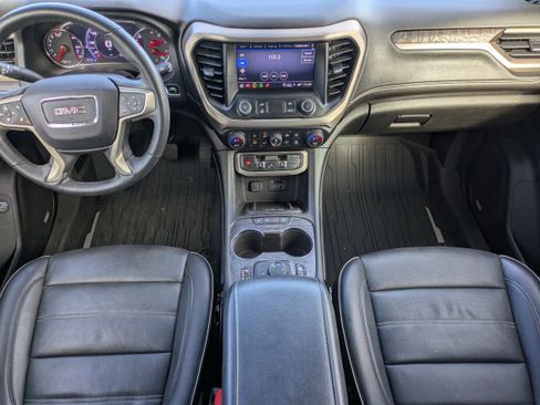 Used 2023 GMC Acadia Denali w/ Denali Ultimate Package image 12