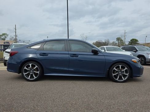 Certified 2025 Honda Civic Sport Touring image 2