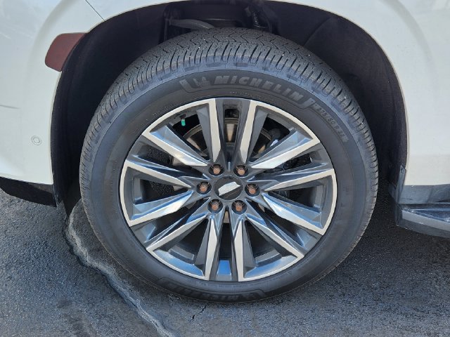 Used 2022 Cadillac Escalade ESV Sport w/ Touring Package AWD/4WD image 22