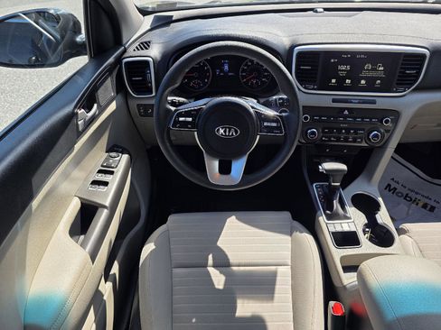 Used 2022 Kia Sportage LX w/ LX AWD Value Edition Package image 12