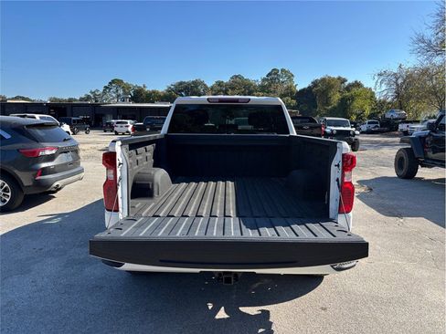 Used 2022 Chevrolet Silverado 1500 Custom image 40