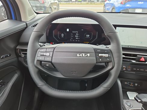 New 2026 Kia Sportage SX FWD image 9