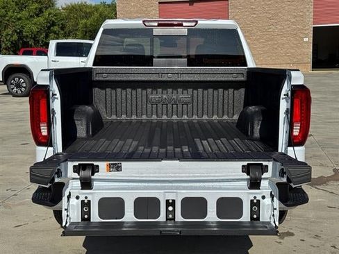 Used 2026 GMC Sierra 1500 SLT w/ SLT Premium Plus Package AWD/4WD image 8