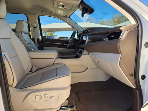 Certified 2024 GMC Yukon XL Denali w/ Max Trailering Package image 28