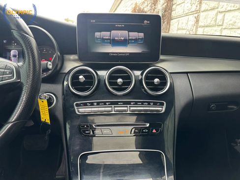 Used 2018 Mercedes-Benz C 300 4MATIC Sedan image 25