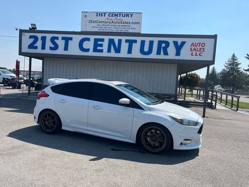 Used 2016 Ford Focus ST FWD image 1